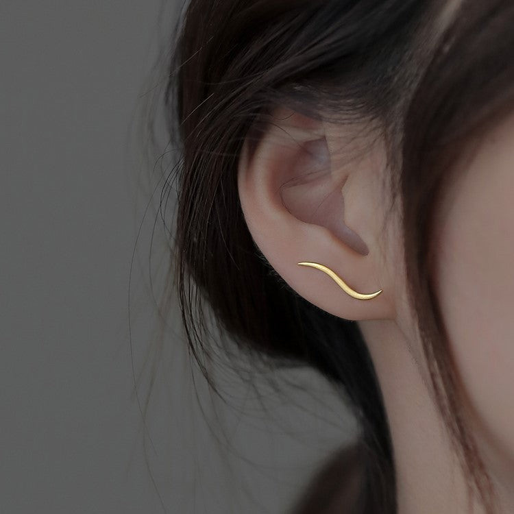 Women's Wave Ear Niche Line Design Summer Earrings