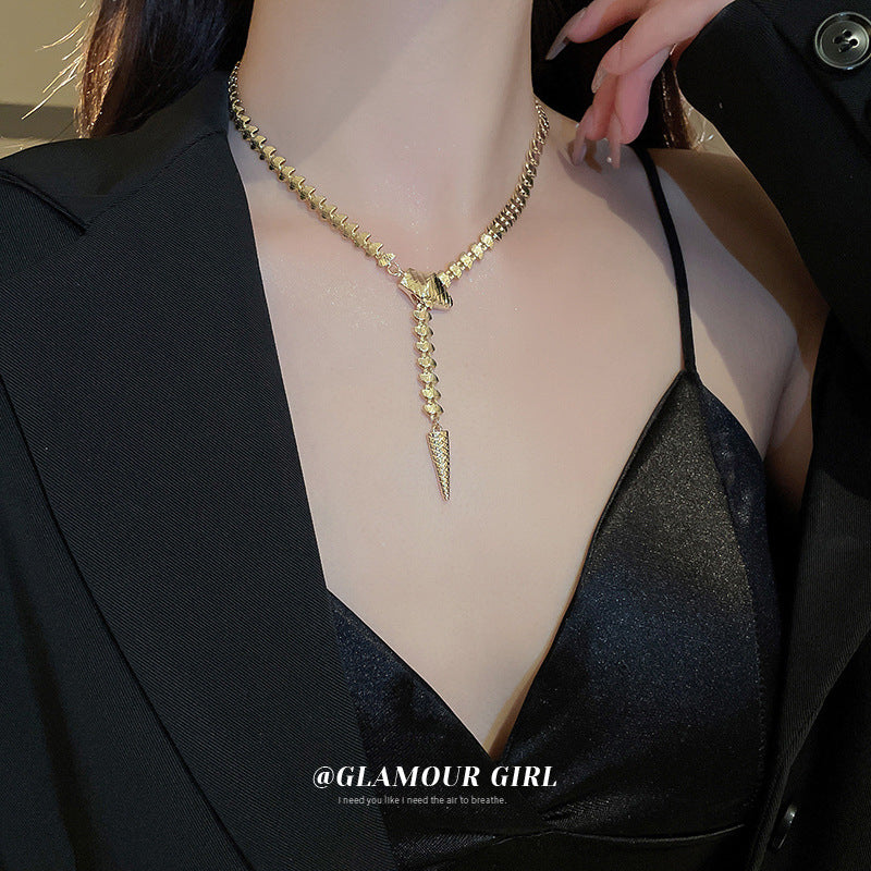 Snake-shaped Metal Light Luxury And Simplicity Necklaces