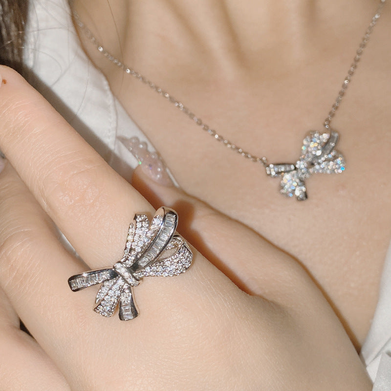 Artificial Female Plated Bow Temperament Entry Lux Pendants