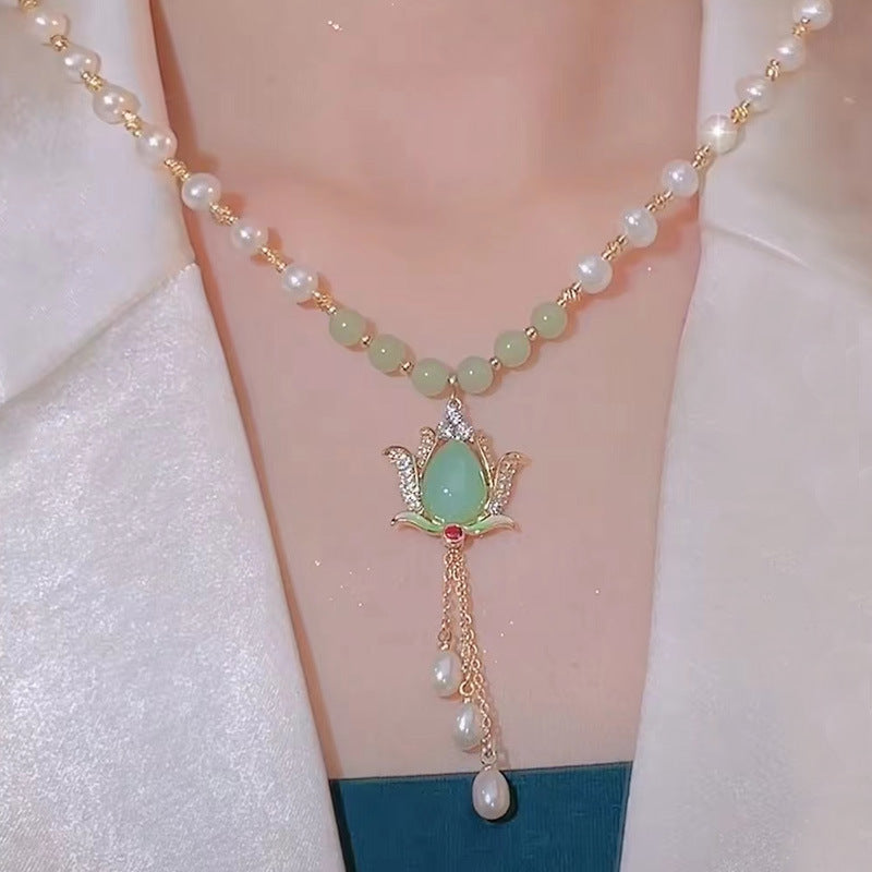 Women's Trendy Diamond Lotus Imitation Pearl Light Luxury Clavicle Necklaces