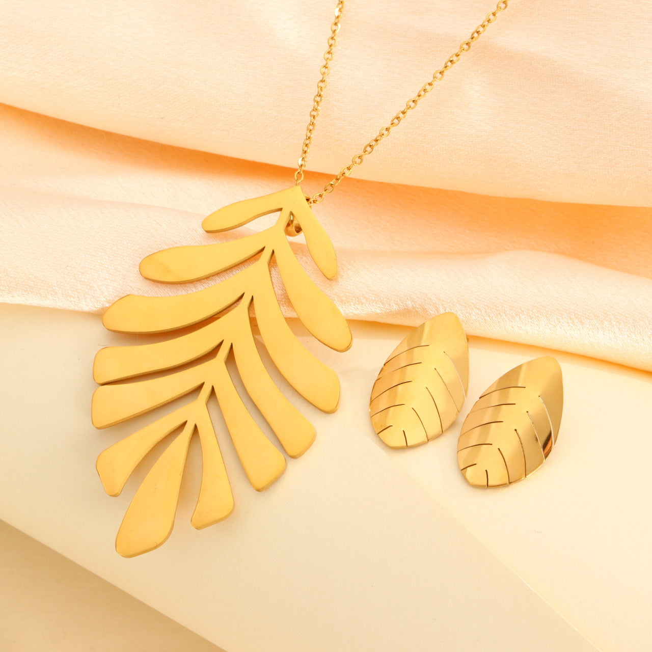 Women's Suit Geometric High Quality Stainless Steel Jewelry Set