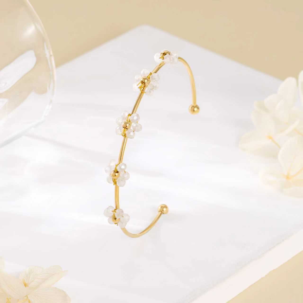 Cute Flowers Light Luxury High-grade Sense Bracelets