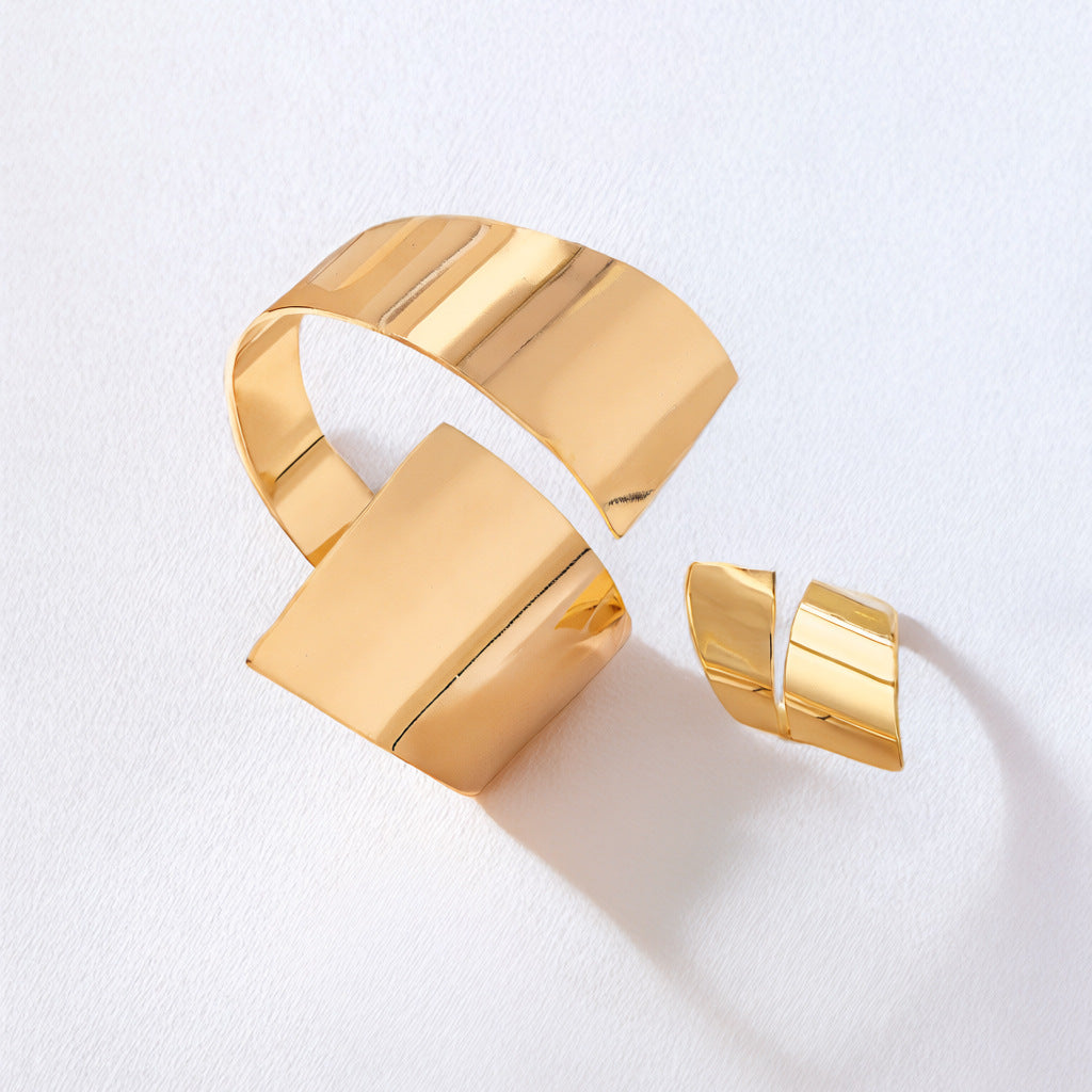 Adjustable Size Wide Opening Personality Fashion Bracelet