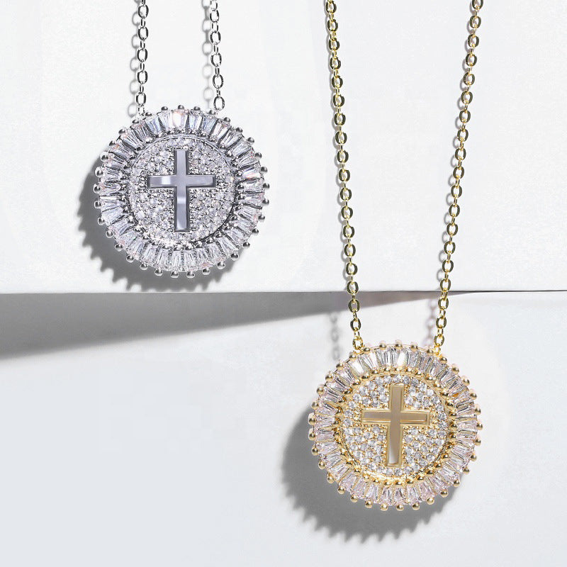 Women's Diamond Hollow Round Exquisite Shiny Zircon Necklace