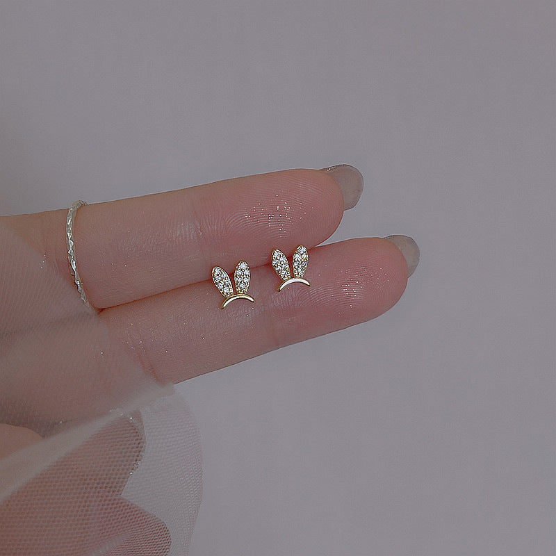 Boucles d'oreilles mini lapin en zircon incrusté de diamants