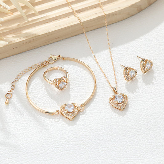 Copper Material Slightly Inlaid Zircon Gold Plated Peach Heart Foreign Necklaces
