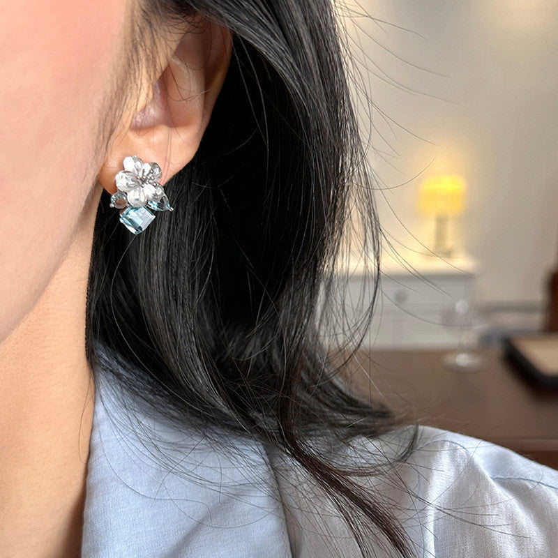 Women's Blue Flower Cube Sugar Rhinestone High-grade Crystal Clear Unique Light Earrings
