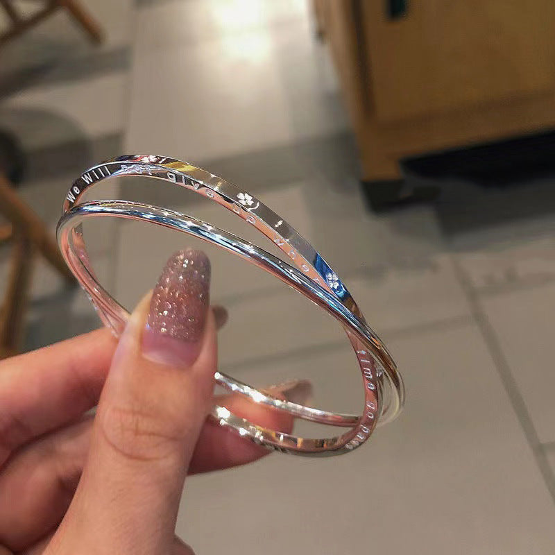 Women's Double Clover High-grade Light Luxury Exquisite Design Closed Solid Bracelet