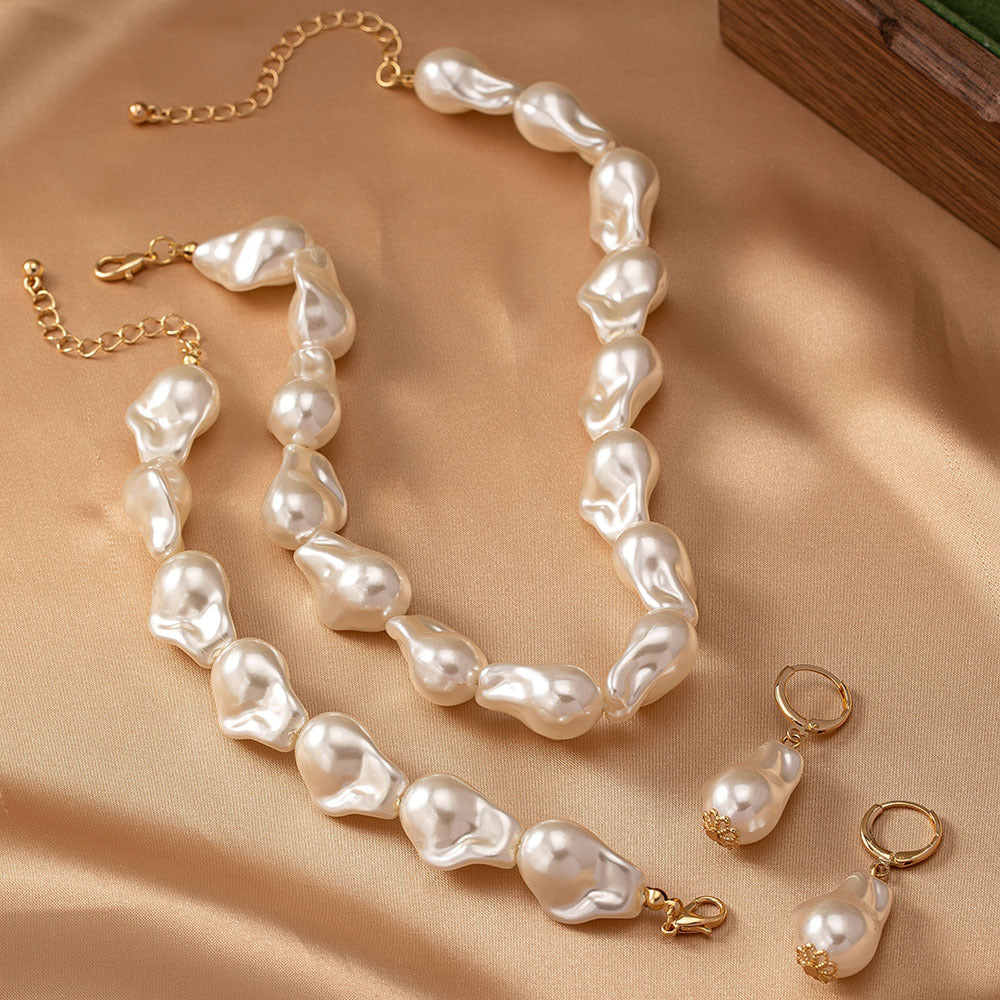 Trendy Shaped Pearl Female Style Fashion Bracelets