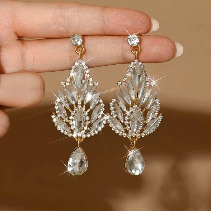 Women's Luxury Generous Long Shining Crystal Eardrops Fashion Wedding For Earrings