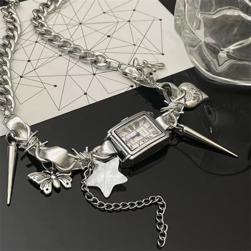 Hot Design Niche Rivet Retro Punk Personality Necklaces