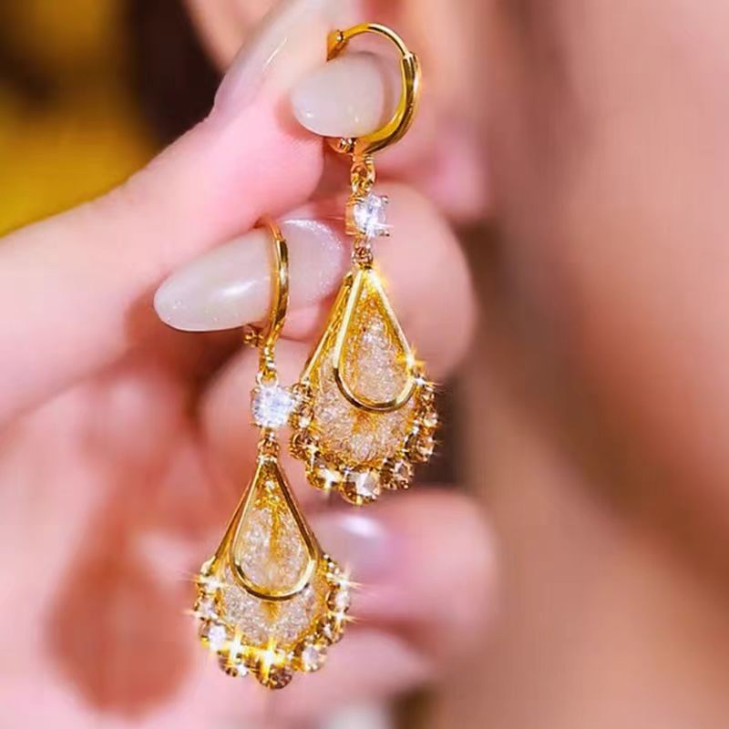 Women's Copper Alloy Synthetic Zircon Light Luxury Temperament Super Flash Water Earrings