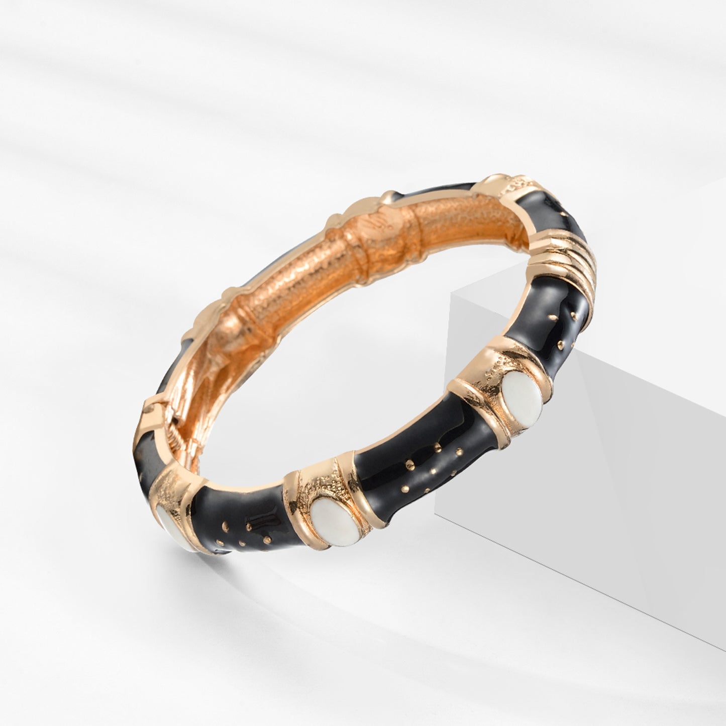 Daily Darcy National Style Creative Black Clover Fashion Bracelet