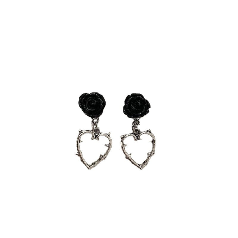 Series Dark Retro Old Heart Vine Niche Earrings