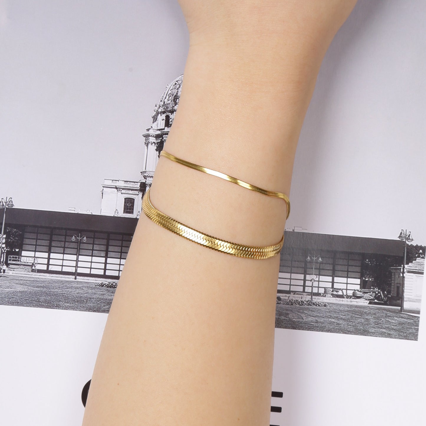 Women's Simple Trendy Steel Peptide Gold-plated Chain Like Bracelets