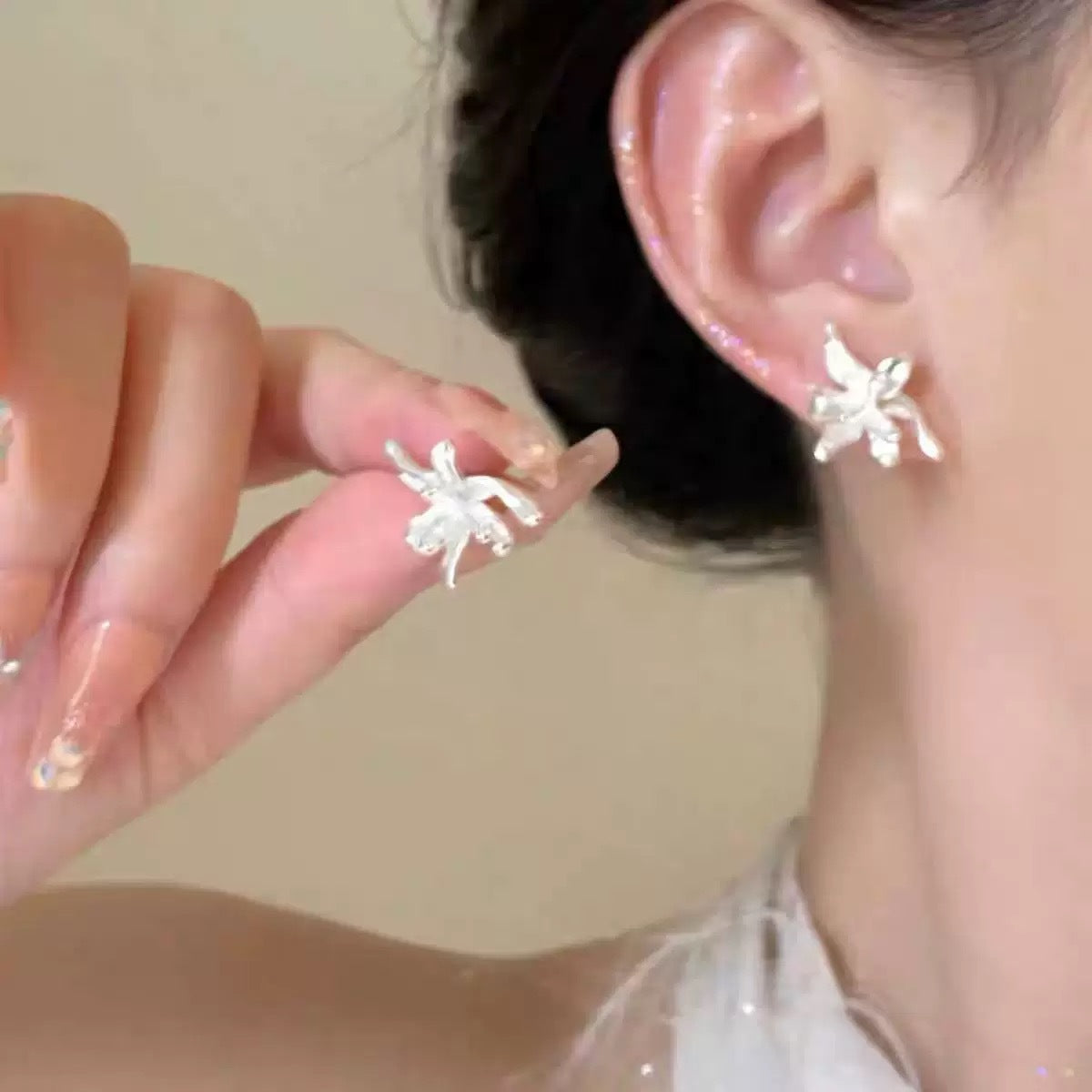 Women's Flower Zircon For Design Fashionable Temperamental Without Rings