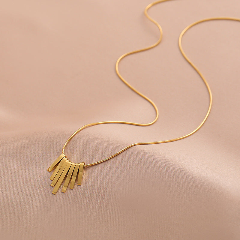 High-grade Simple Retro Gold Tassel Female Trendy Necklaces