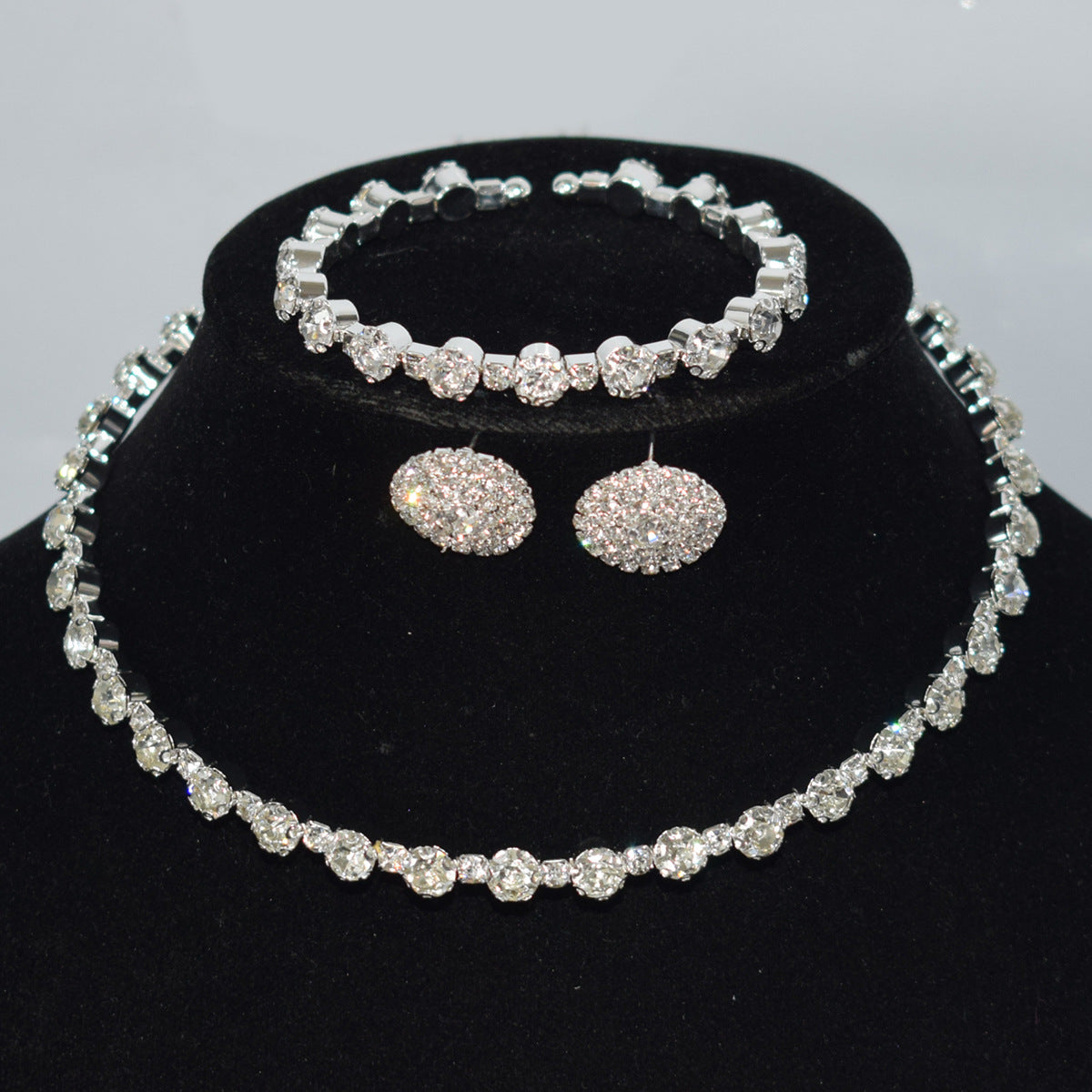 Cool Fashion Rhinestone Collar Bridal Short Bracelets