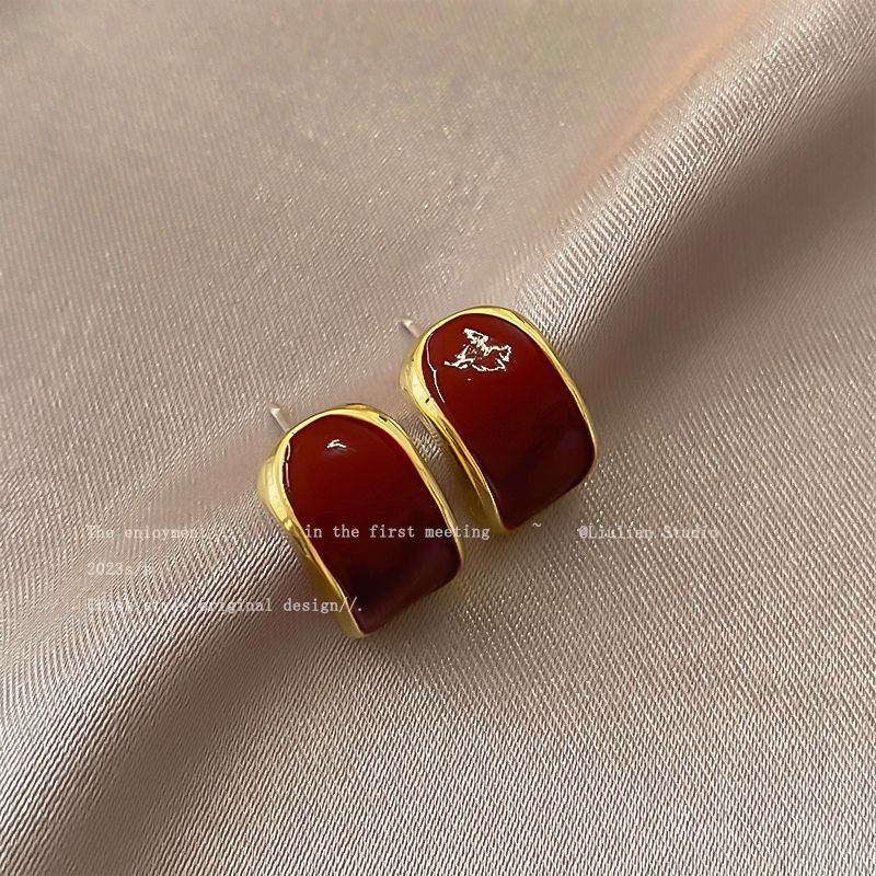 Women's Retro Wine Red For Design Simple Earrings