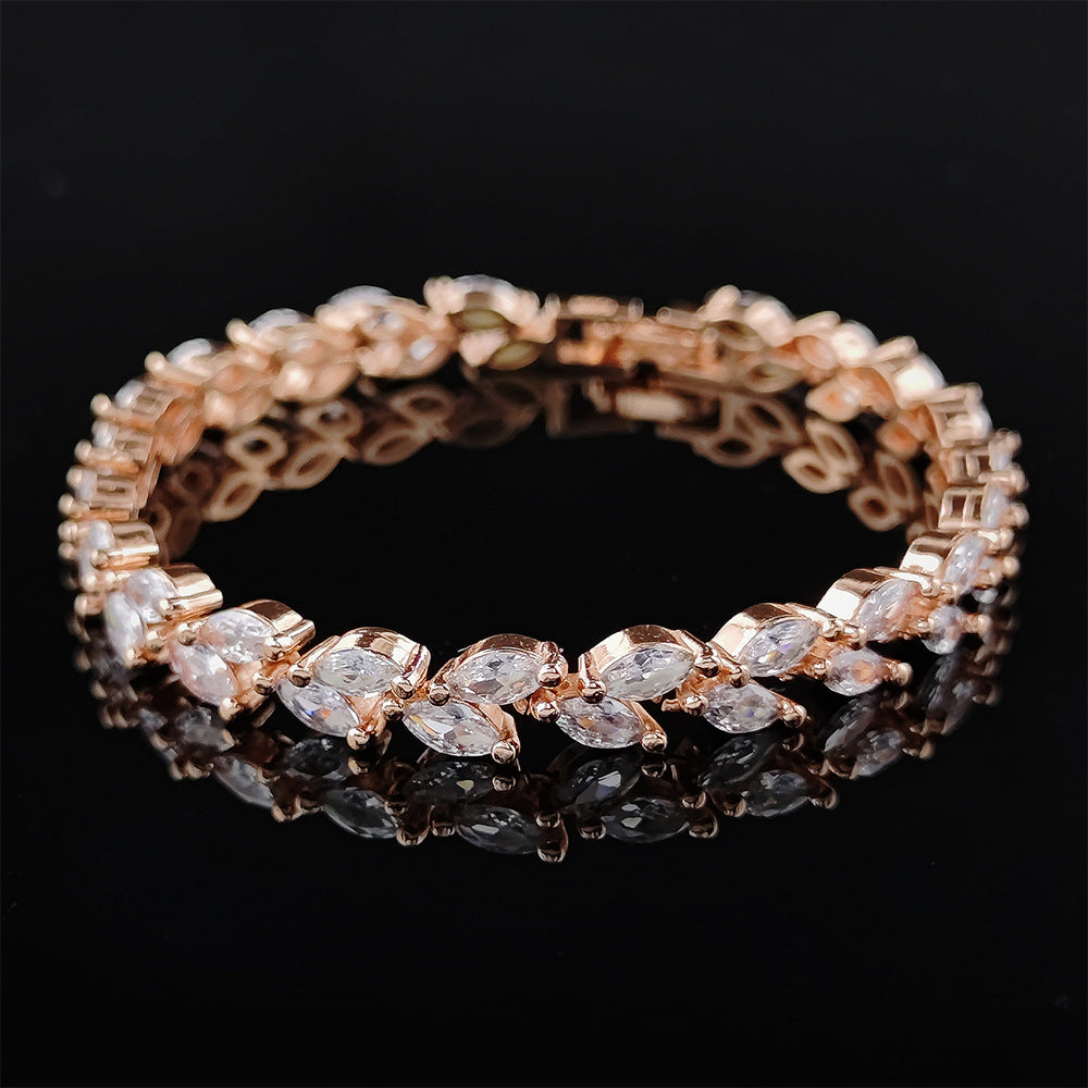 Women's Single Zircon Rice Grain Fashion Crystal Wicker Bracelets