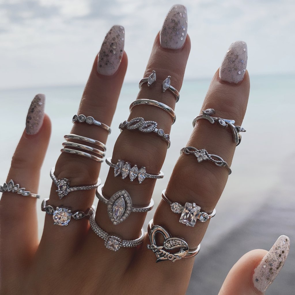 Clearance Vintage Creative Heart Hollow Butterfly Rings