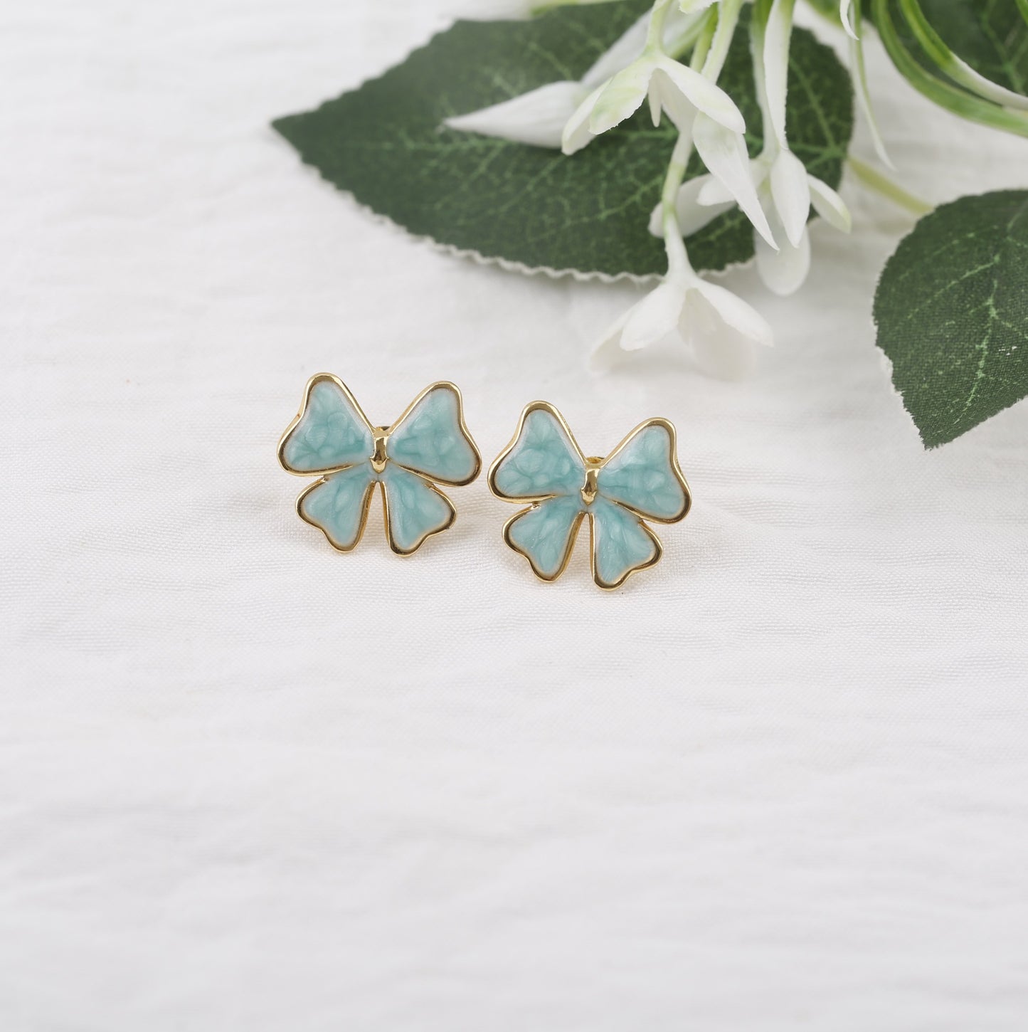 Bow Fashion Dripping Female Temperament Personality Stud Earrings