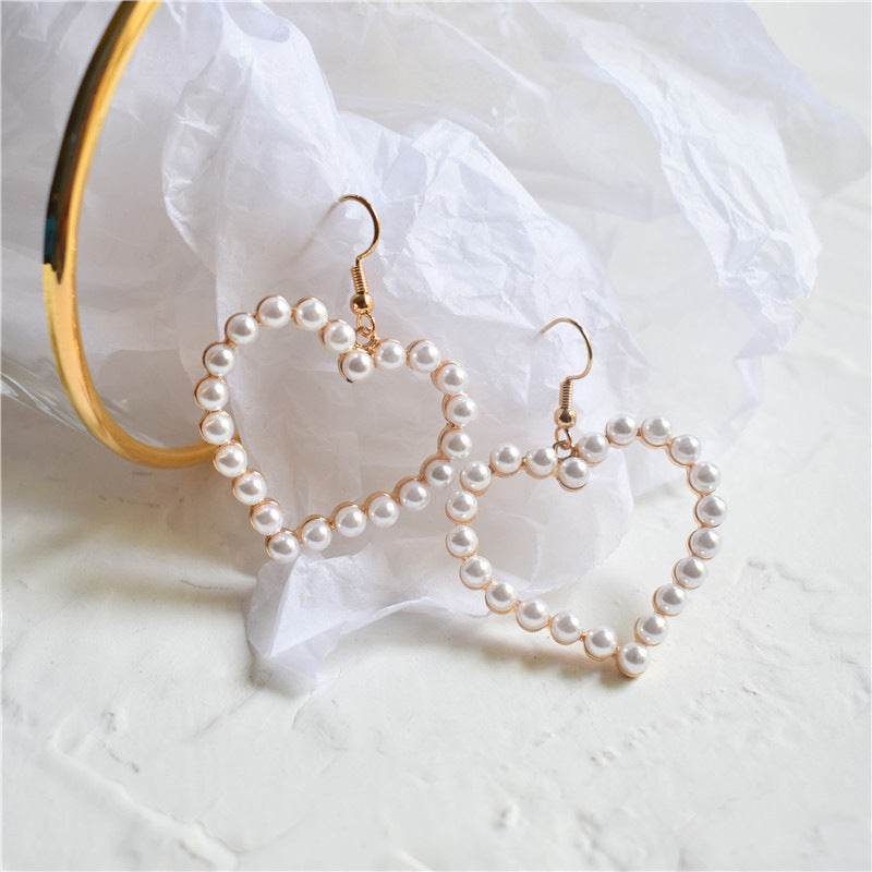Special Offer Dignified Hollow Pearl Sweet Ear Clip