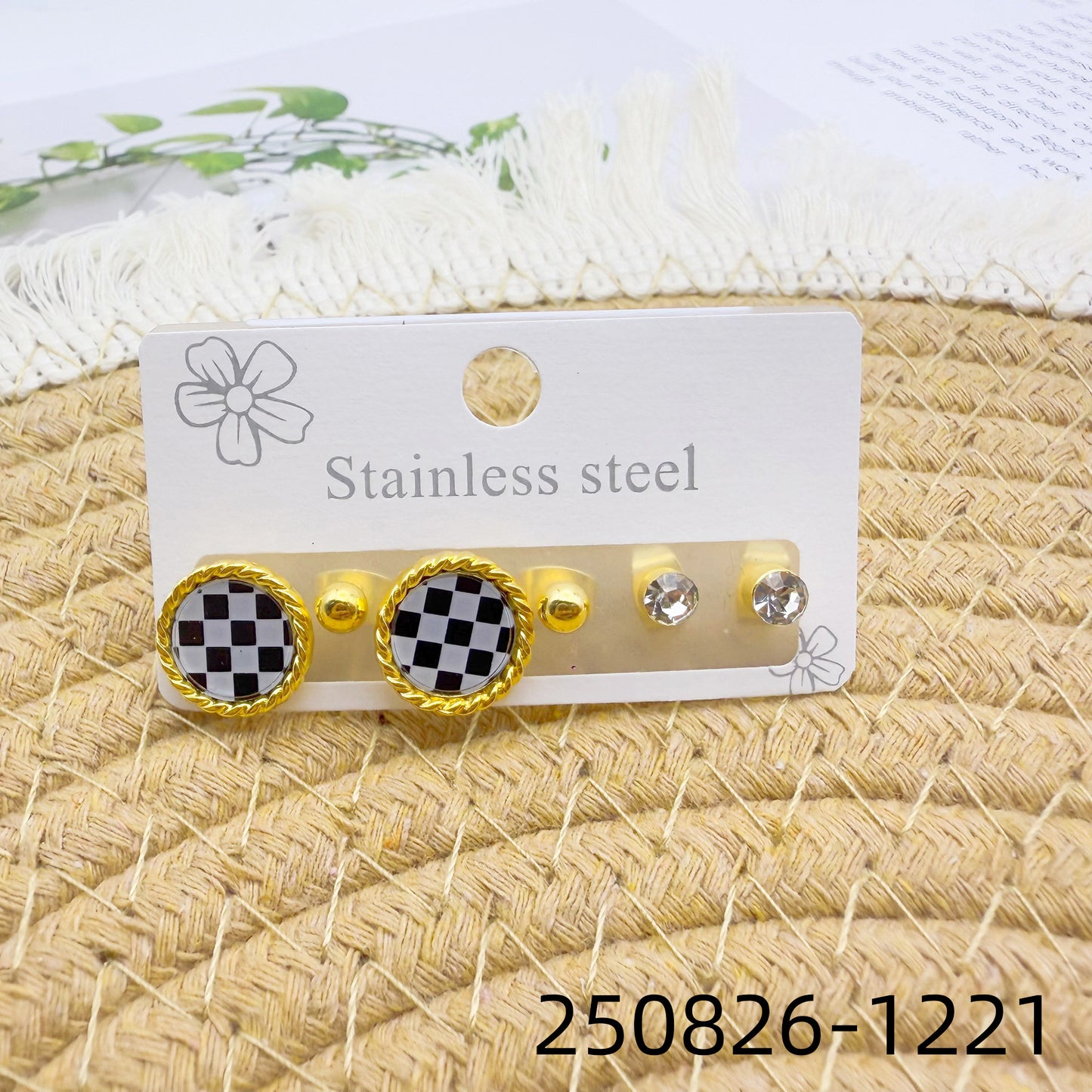 Women's Love Heart High-grade Stainless Steel Diamond Wild Trendy Golden Ear Stud Earrings