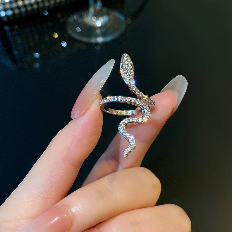 Clearance Vintage Creative Heart Hollow Butterfly Rings