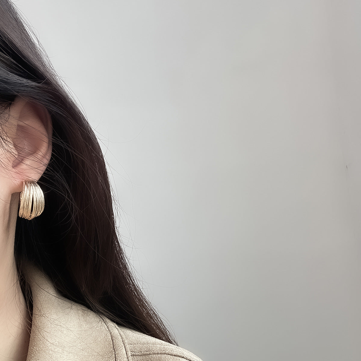 High-grade Cold Style Sier Pin Commute Stud Earrings