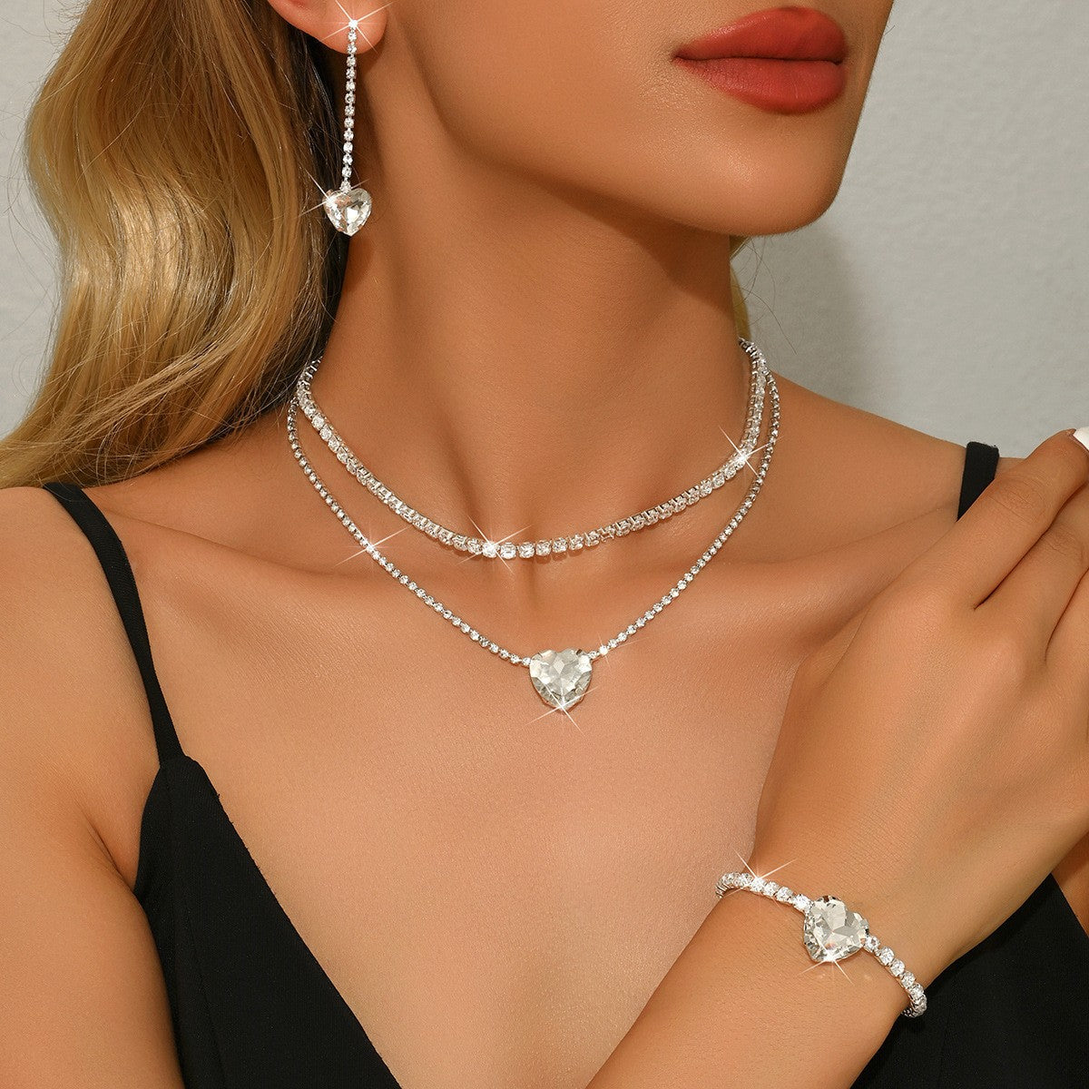 Exaggerated Minority Fashion Rhinestone Light Luxury Tassel Dinner Ball Back Necklaces