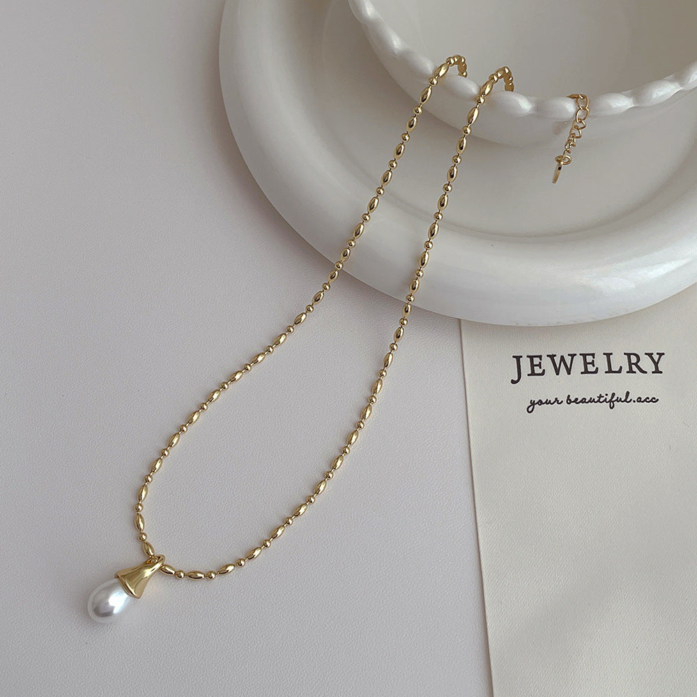 Women's Grain Metal Shell Bead High-grade Light Pendants