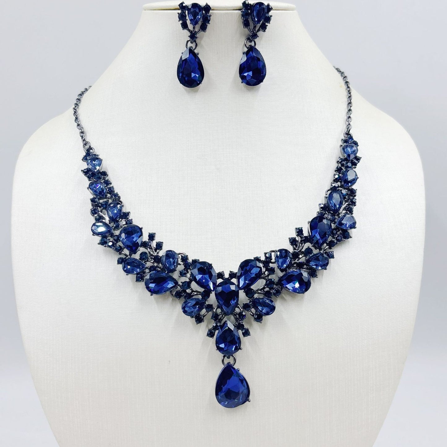 Water Drop Super Bridal Banquet Three-piece Zircon Gem Short Jewelry Set