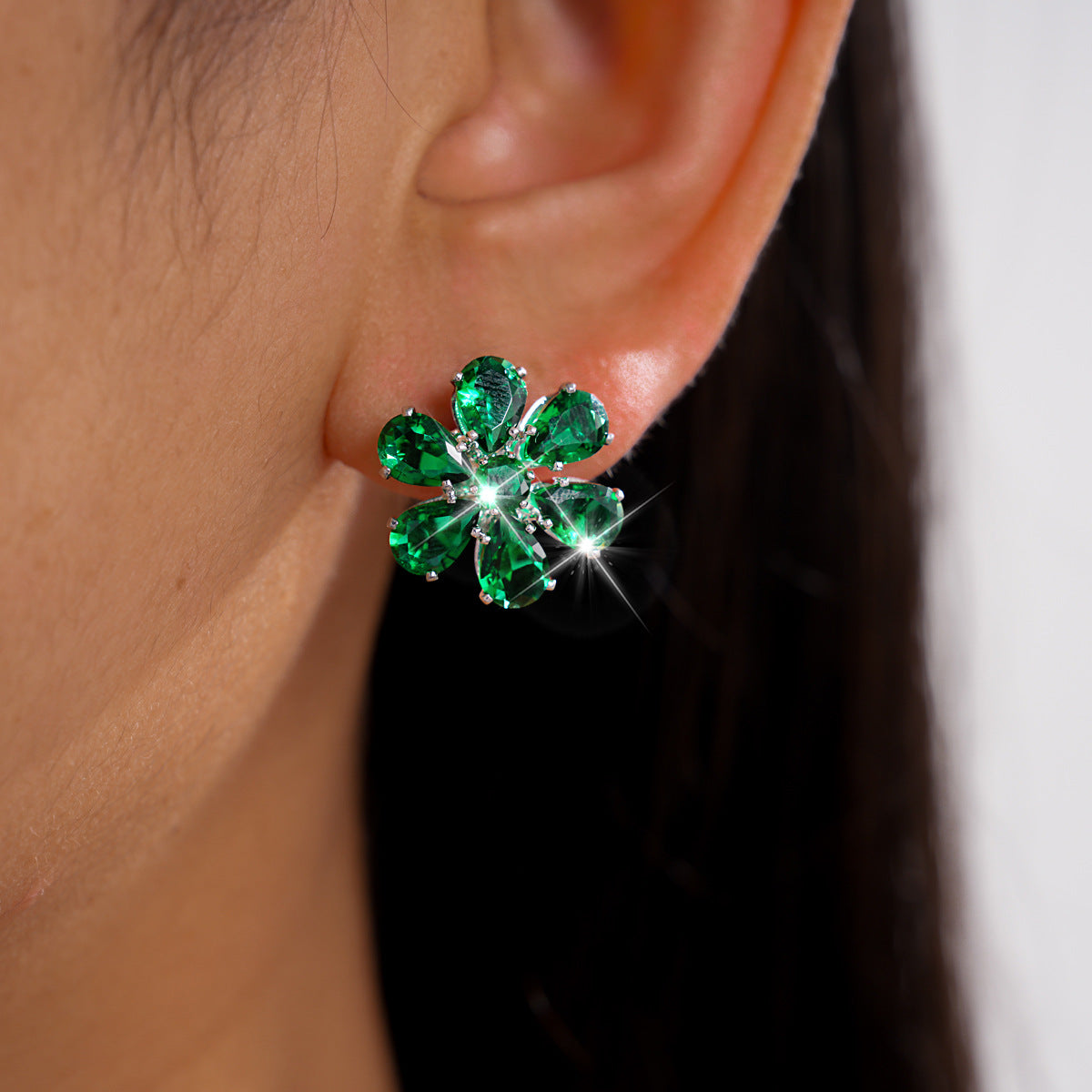 Women's Zircon Flower Water Drop Ear Two-piece Retro Graceful Personality Clavicle Necklaces