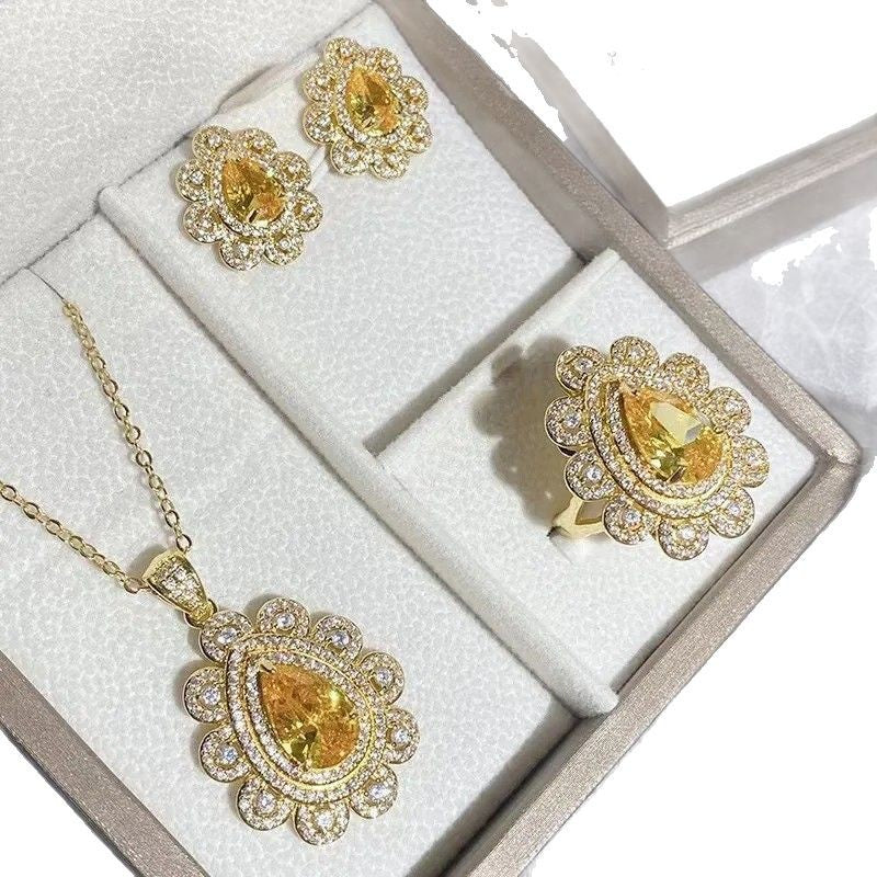 Full Diamond Elegance Retro Three-piece Ear Light Jewelry Set