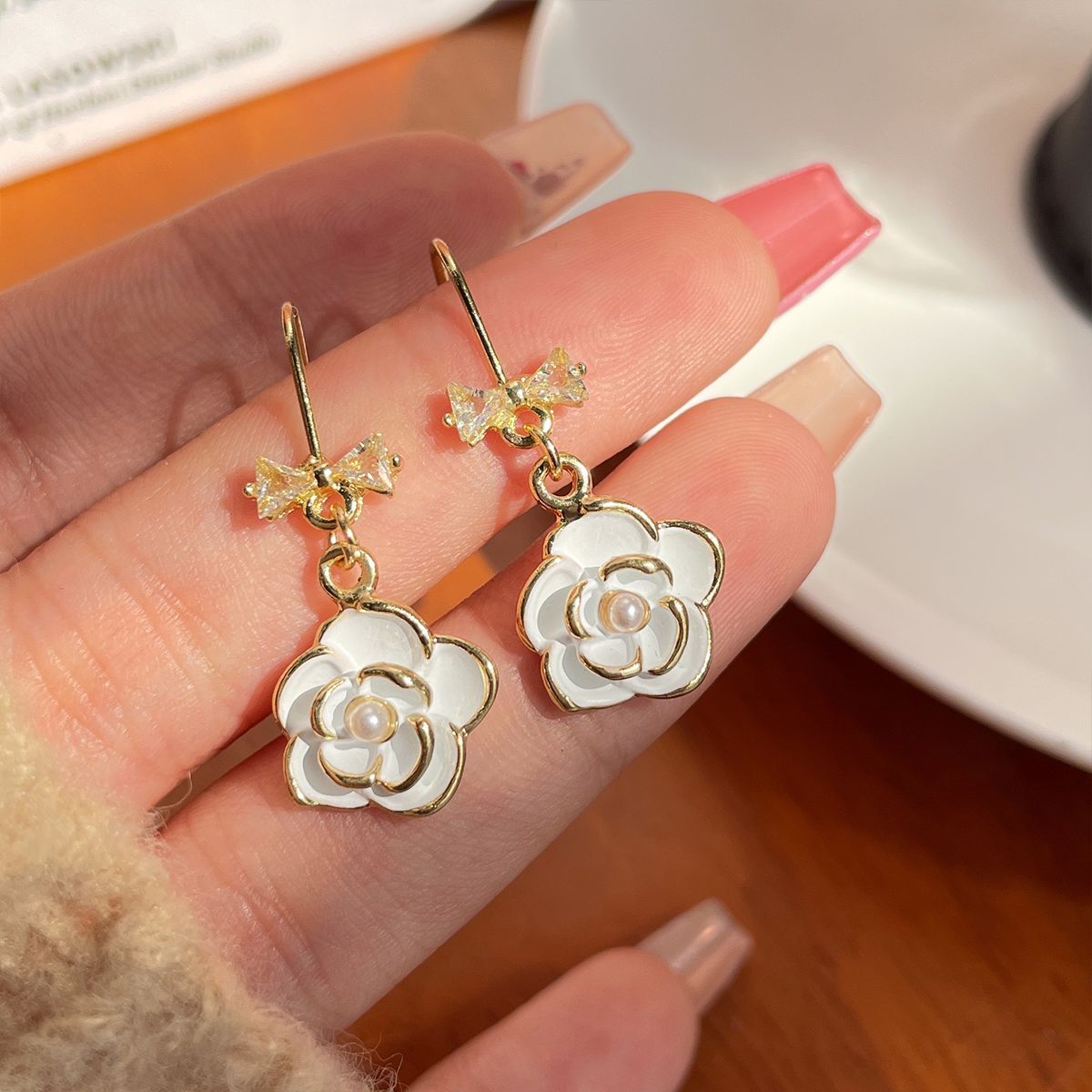 Boucles d'oreilles en perles de type camélia pour femmes, pour conception de niche