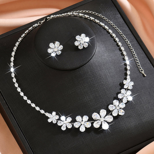 Ear Two-piece Light Luxury Temperament Clavicle Chain Female Jewelry Set