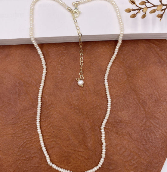 Women's Pearl French Retro Simple Graceful Elegant Necklace