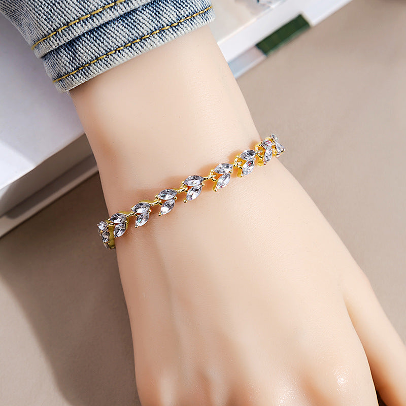 Rhinestone Fashion Color Willow Leaf Diamond Versatile Design Light Bracelets