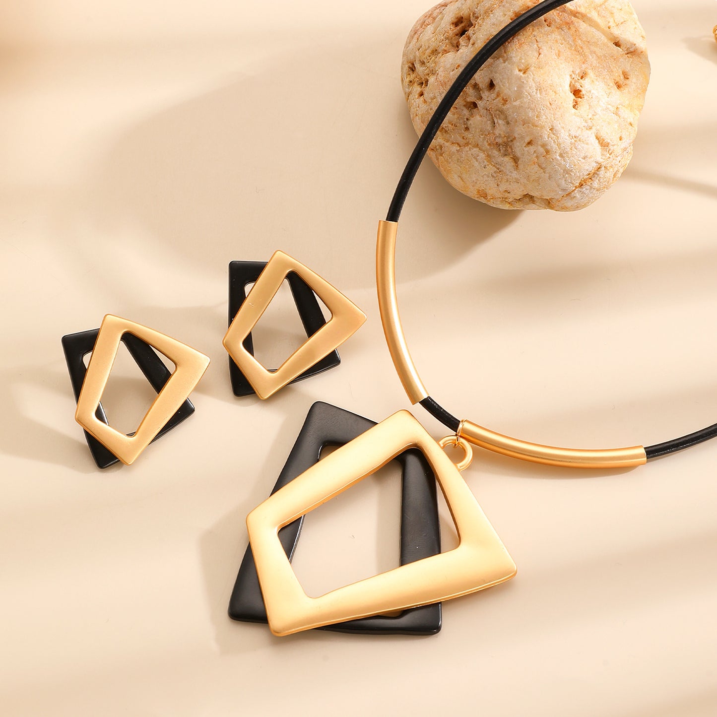 Women's & Men's Simple Style Geometric Exaggerated Fashion Quadrangle Color Matching Personality Jewelry Set