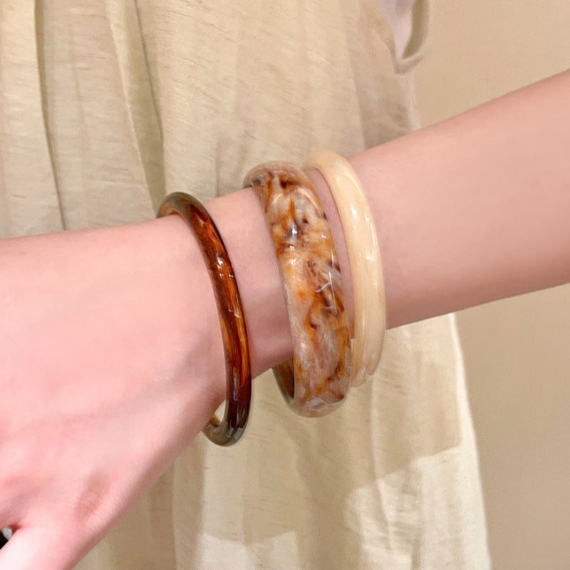Wide-brimmed Acrylic Acetate Female Summer Retro Geometric Design Bracelets