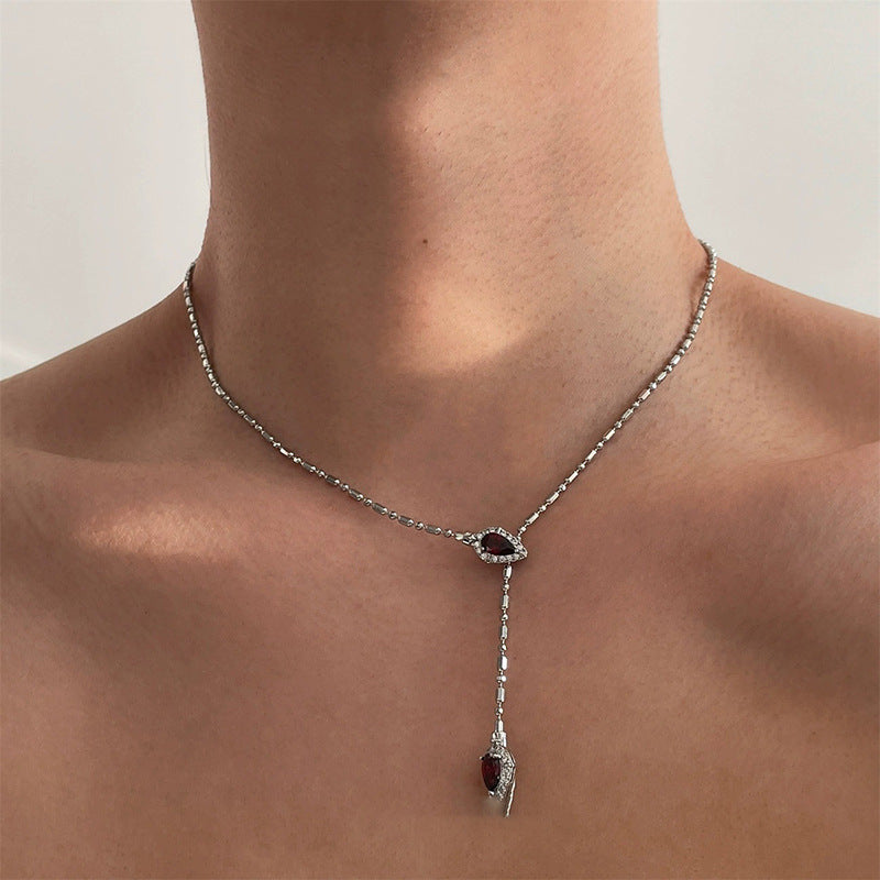 Women's Grandmother Green Snake Simple Sweet Grace Cool Style Minimalist Design Necklace