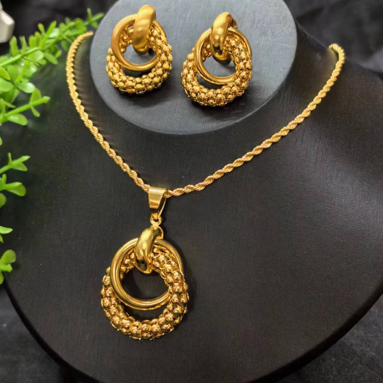 Bridal Ancient French Gold Nigeria Female Jewelry Set