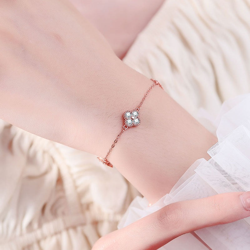 Bracelets minoritaires de luxe légers pour femmes Sier Clover