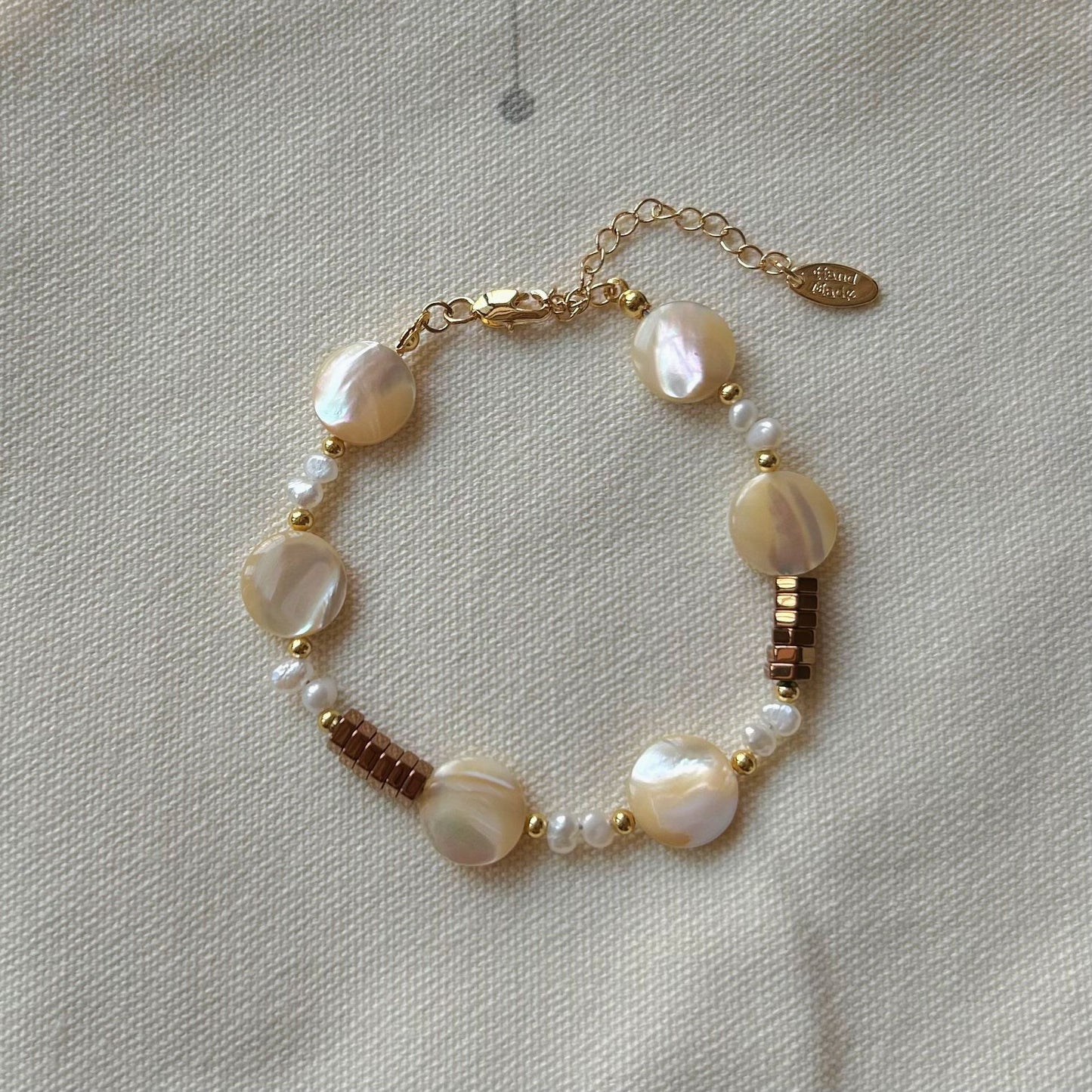 Summer Personality White High-grade Light Luxury Bracelets