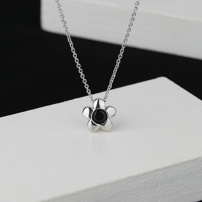 Women's Diamond Small Flower Simple Sweet Cool Necklaces