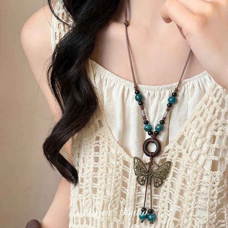 Chinese Style Butterfly Leaves Ceramic Oval Necklace