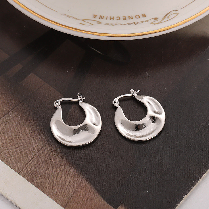 Boucles d'oreilles simples à clip d'oreille de qualité or irrégulière pour femmes