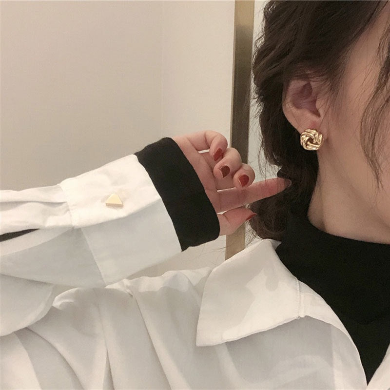 Special Offer Simple Circle Twist Knotted Golden Stud Earrings