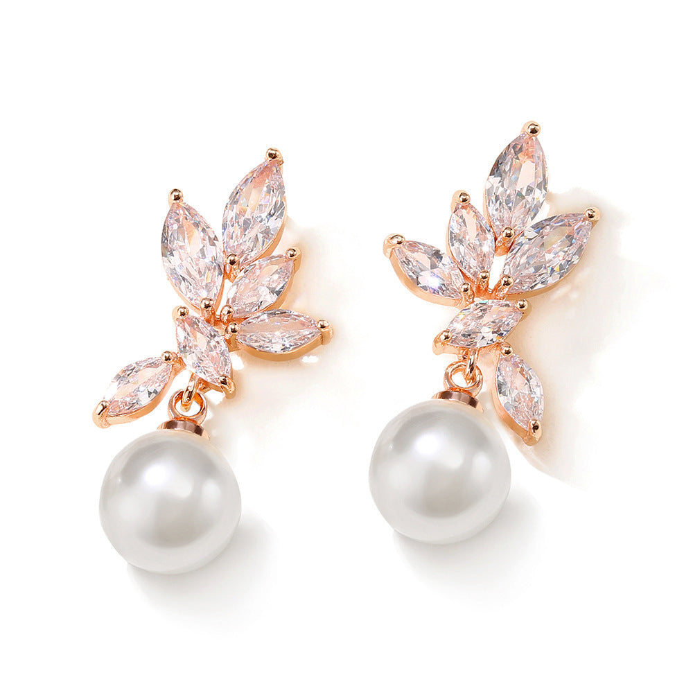 Temperament Copper Inlaid Zirconium Female Shiny Personality Earrings